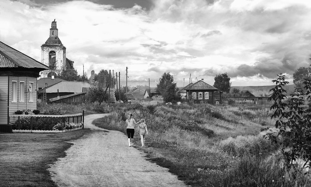 Летним вечером в деревне