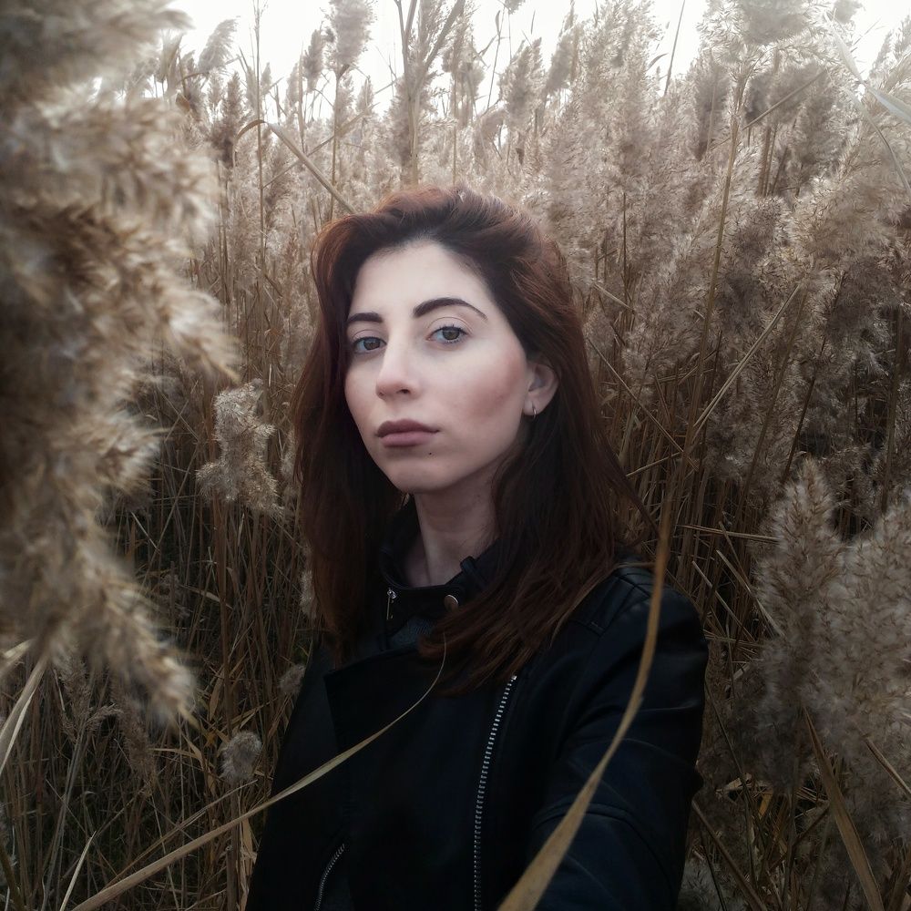 portrait of an unknown girl vol 1.