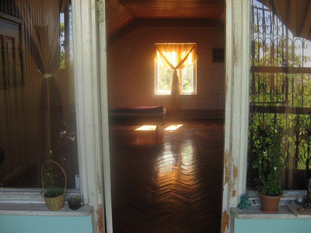 "Наедине со всеми ... . "