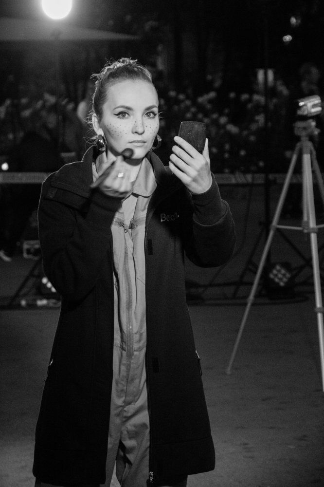 Шоу начинается