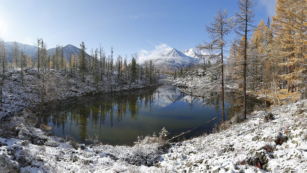 ПЕРВЫЙ СНЕГ НА ЛАВОВОМ ОЗЕРЕ
