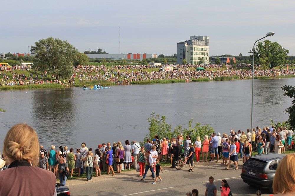 В ожидании старта на реке...
