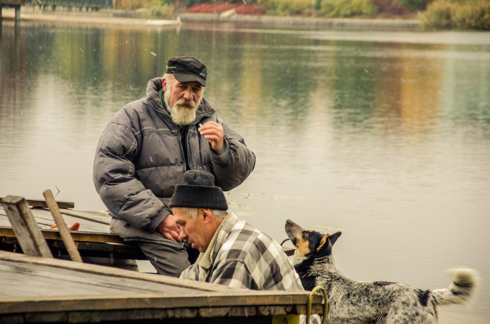 Работяги и помощник