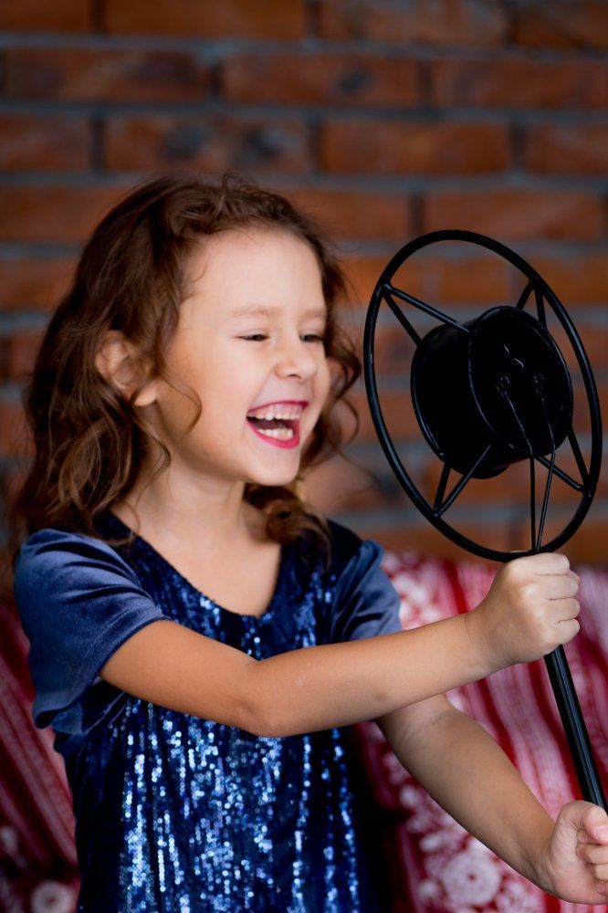 Маленькая певица