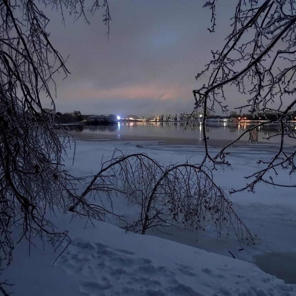 Поздний вечер