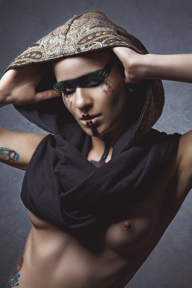 Nude girl from Mad Max