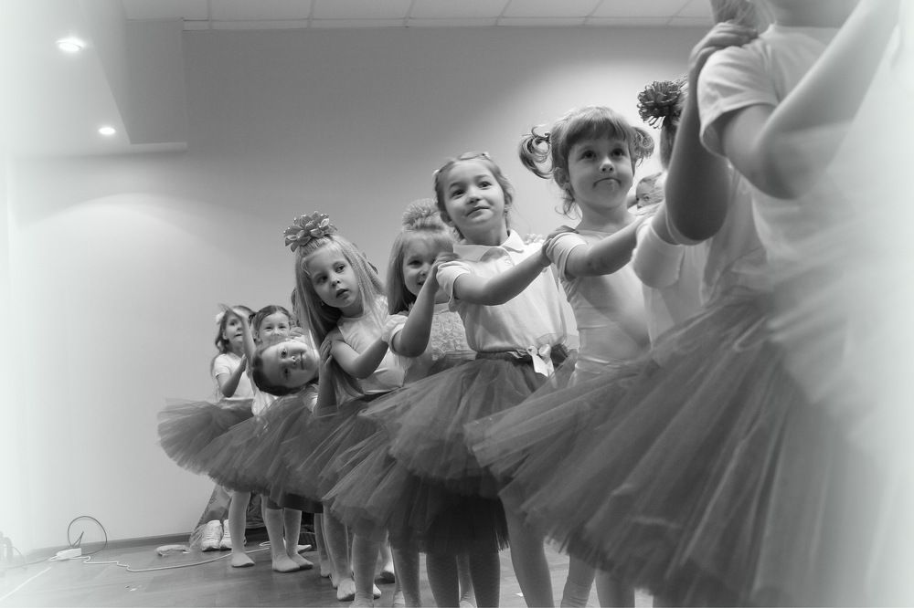 перед первым выходом на сцену