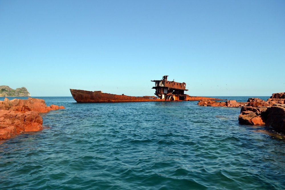 В Японском море... (старый японский крейсер)