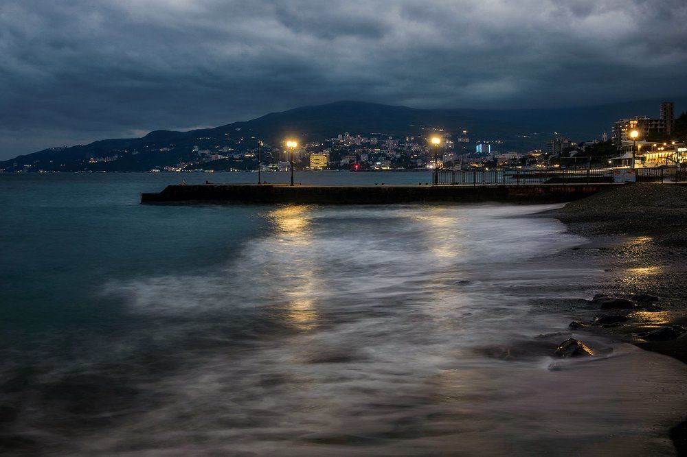 Пасмурный вечер.