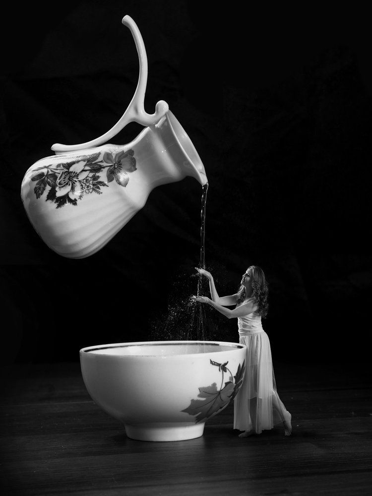 У источника