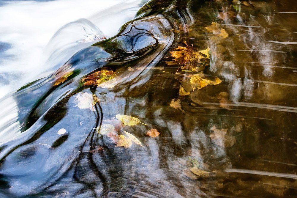 Осенний поток