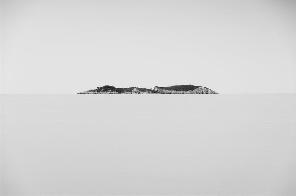 Одинокий остров