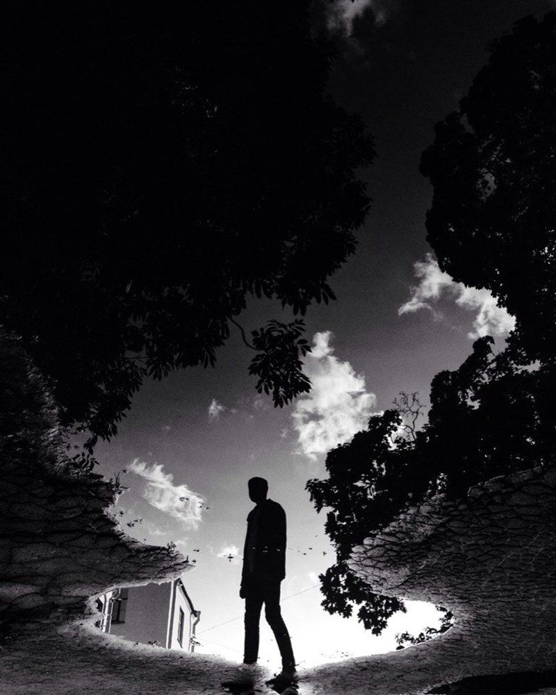 в придуманном мире