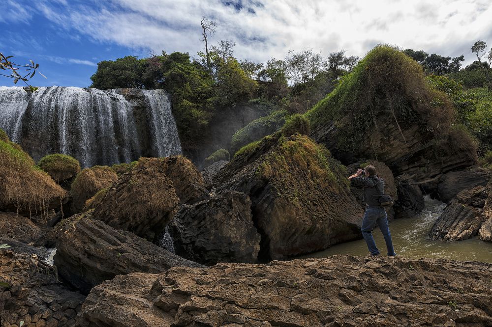 Слоновий водопад