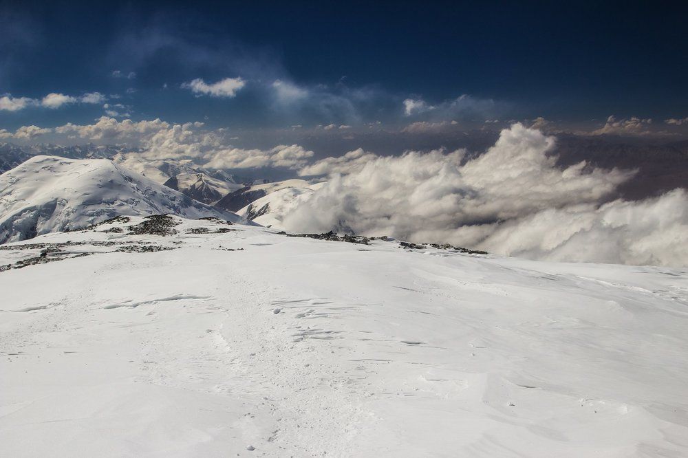Завораживающие виды высотного альпинизма