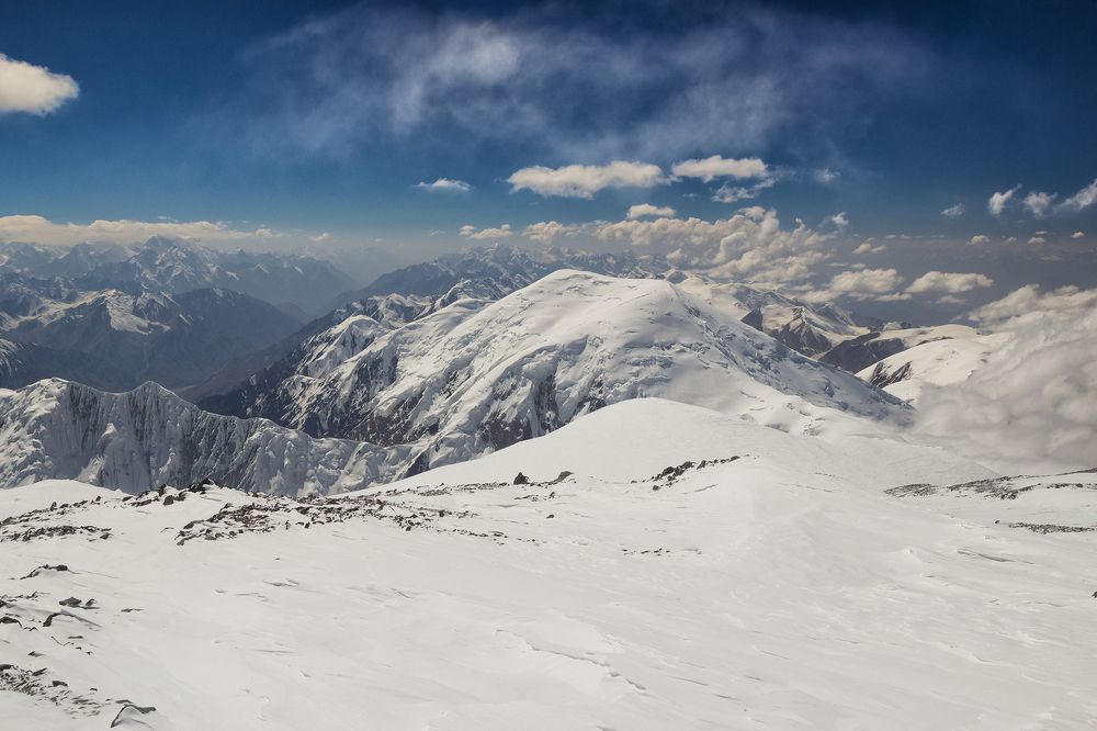 Облака над горным Таджикистаном