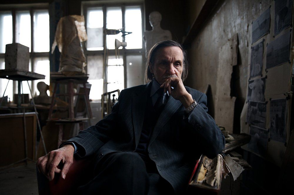 Преподаватель по скульптуре