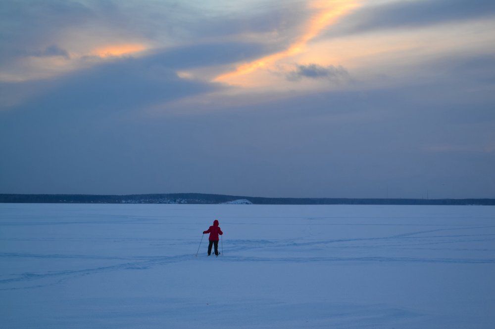 Закат на озере