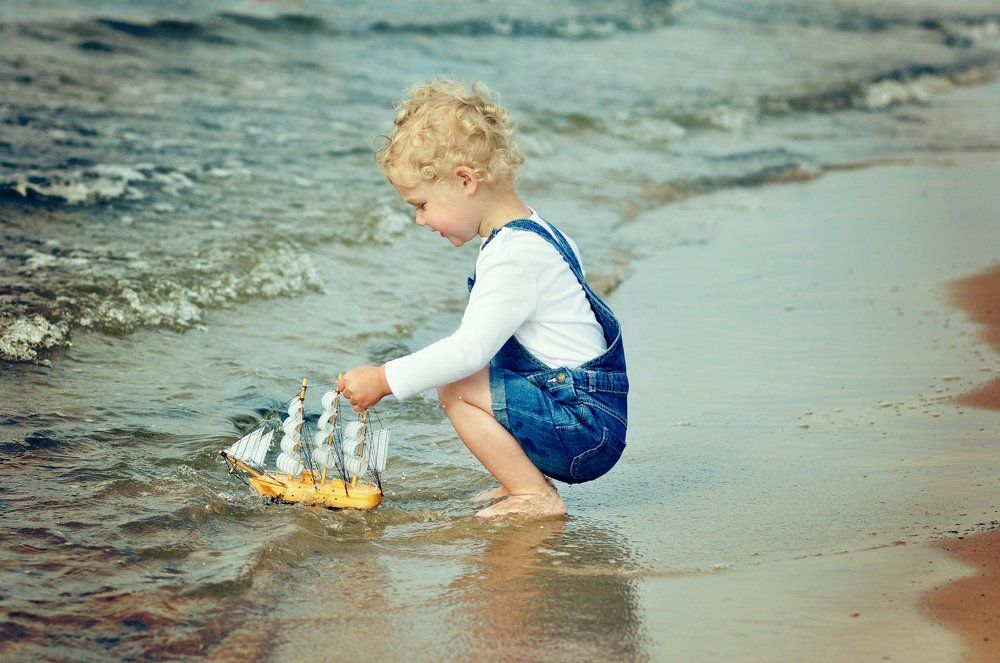 Плыви,плыви кораблик....