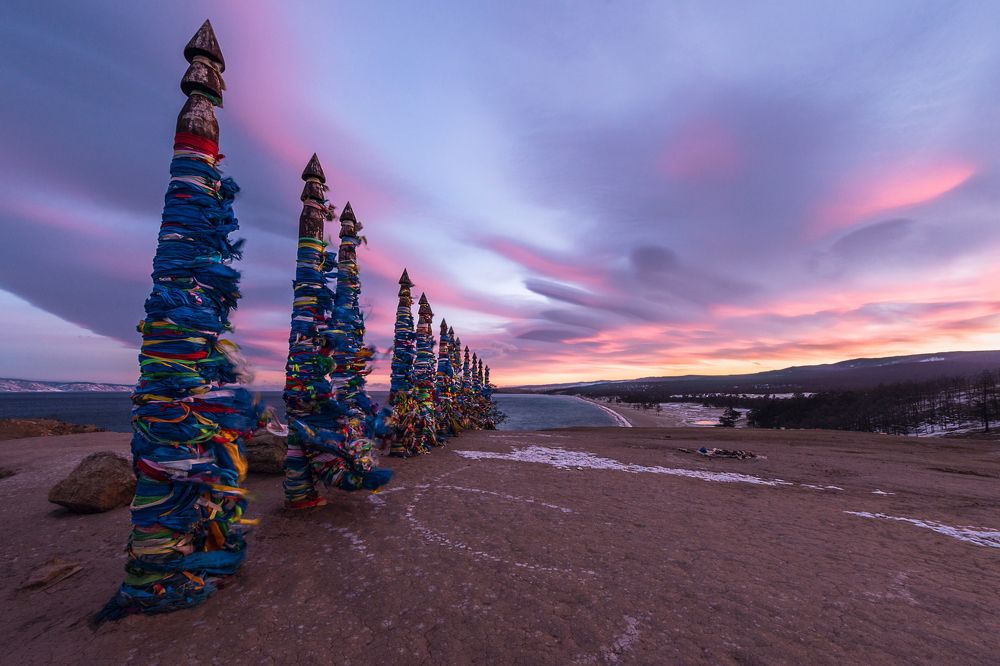 Рассвет на Шаманке, озеро Байкал.