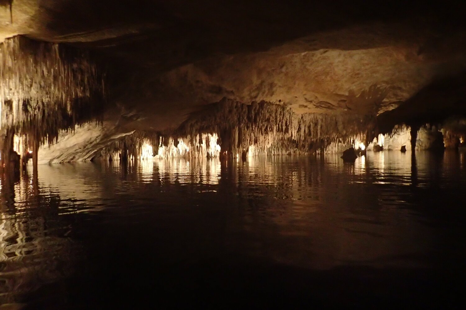 Cuevas Del Drach