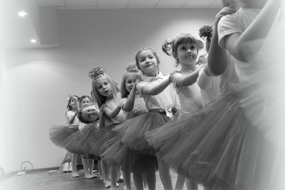 перед первым выходом на сцену