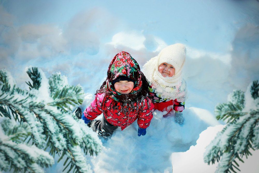 сестрички-снегурочки