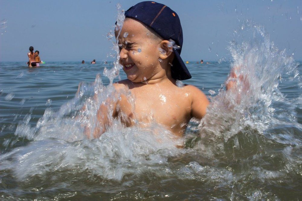 Малыш и море