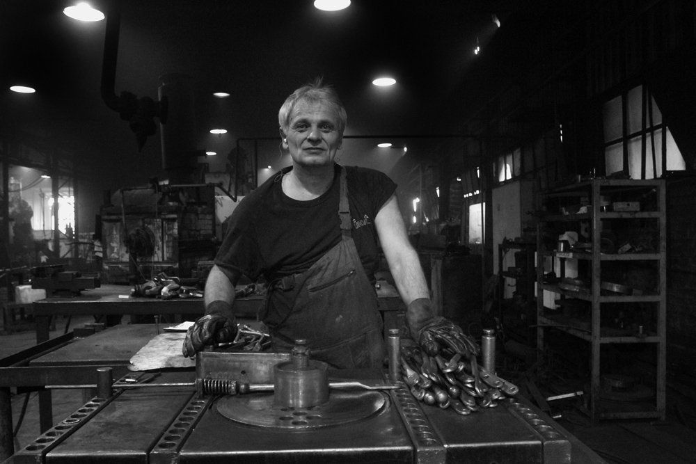 Blacksmith of his own fortune 15