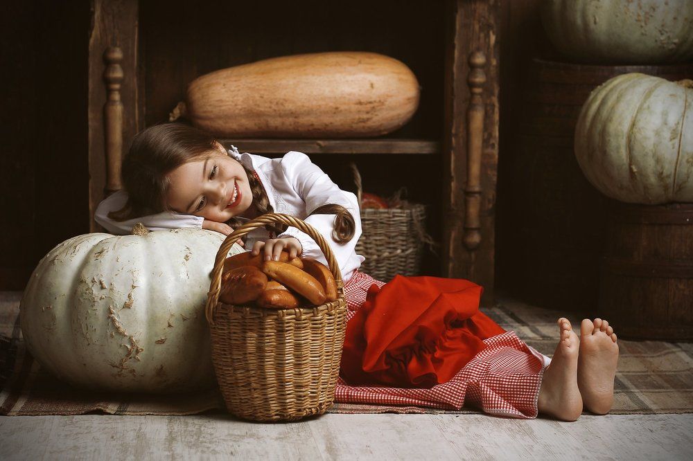 Красная Шапочка: "А не скушать ли мне пирожок?"