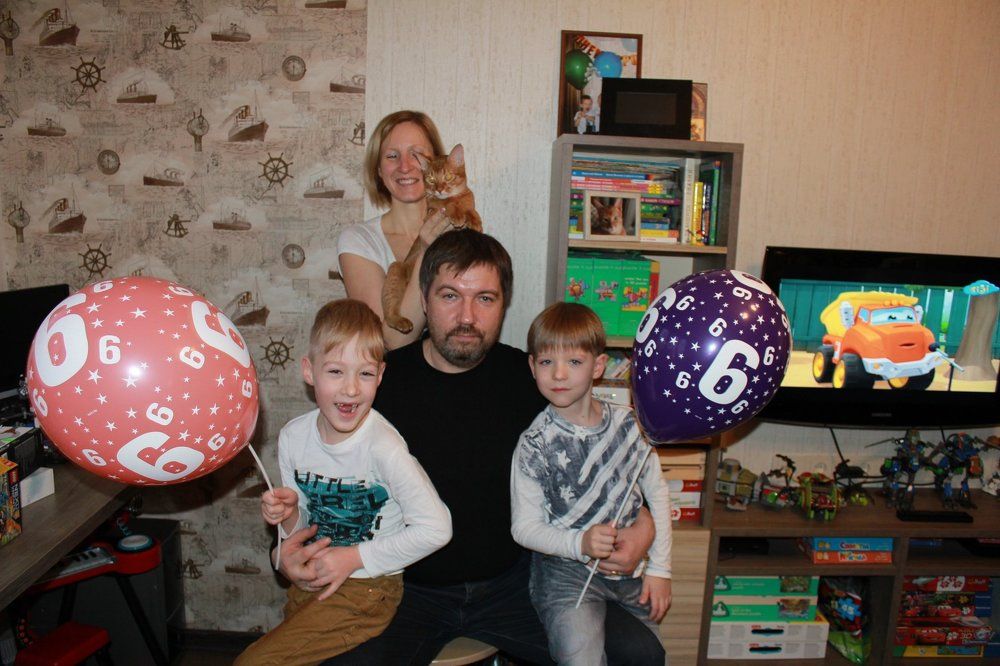 "Папа, мама и мы – дружная семья."