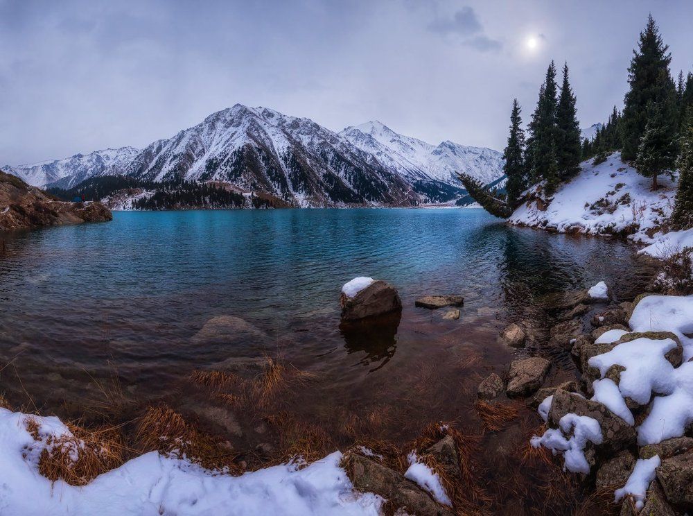 Осень на Большом Алматинском Озере