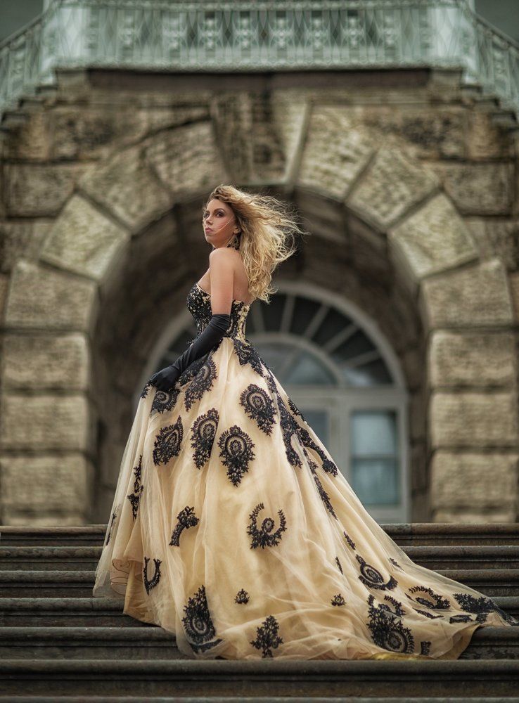 "Александра-фаворитка императрицы!"