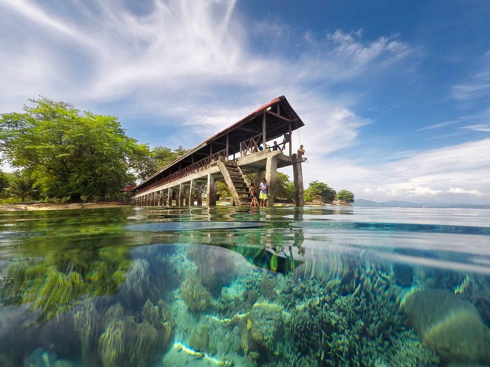 Детки на пирсе.