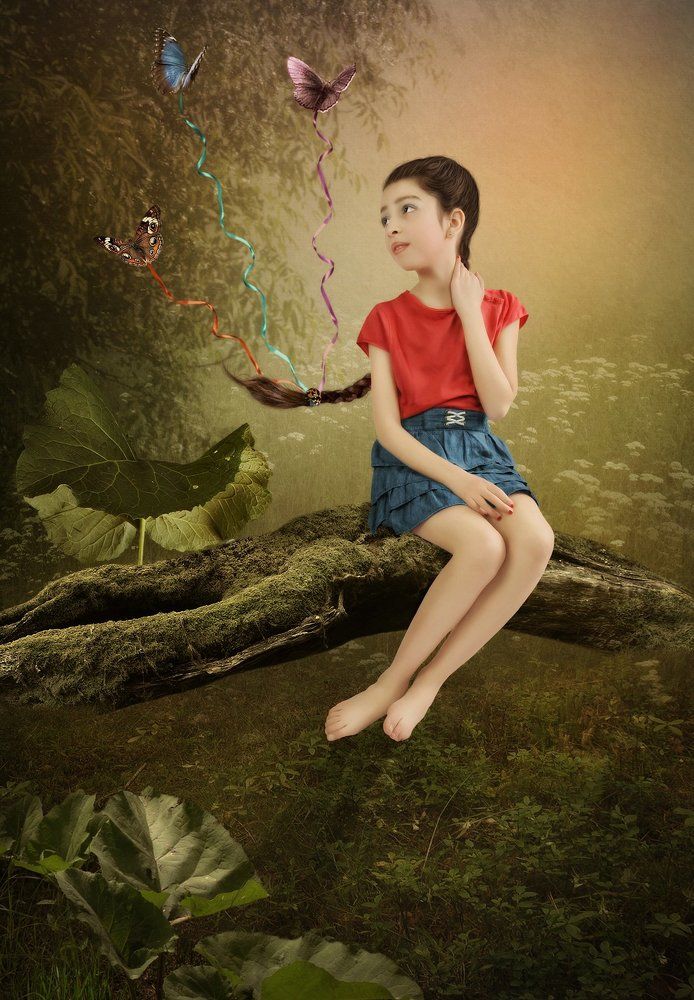 Девочка и бабочки