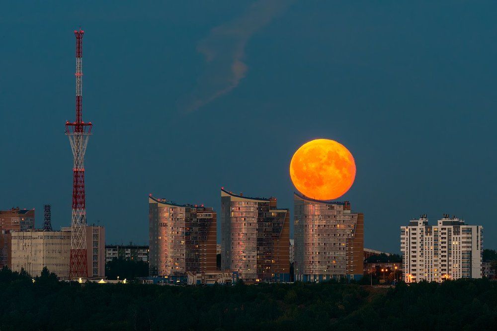 Лунные Паруса