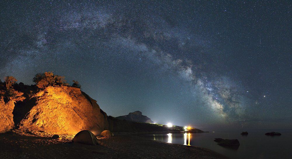 Ночь над бухтой Ласпи