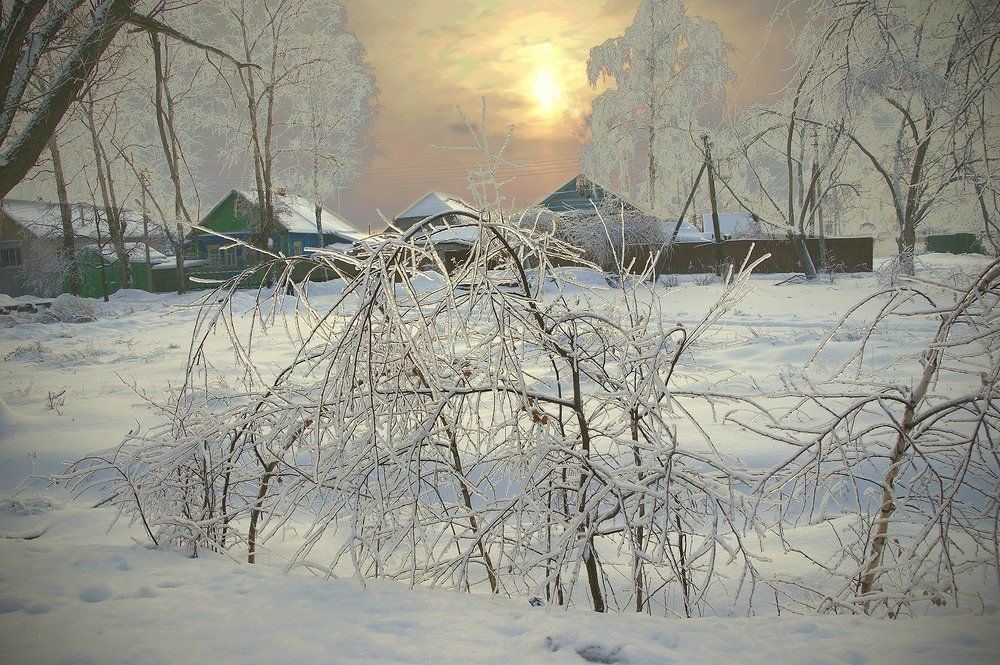 Зима накрыла покрывалом.