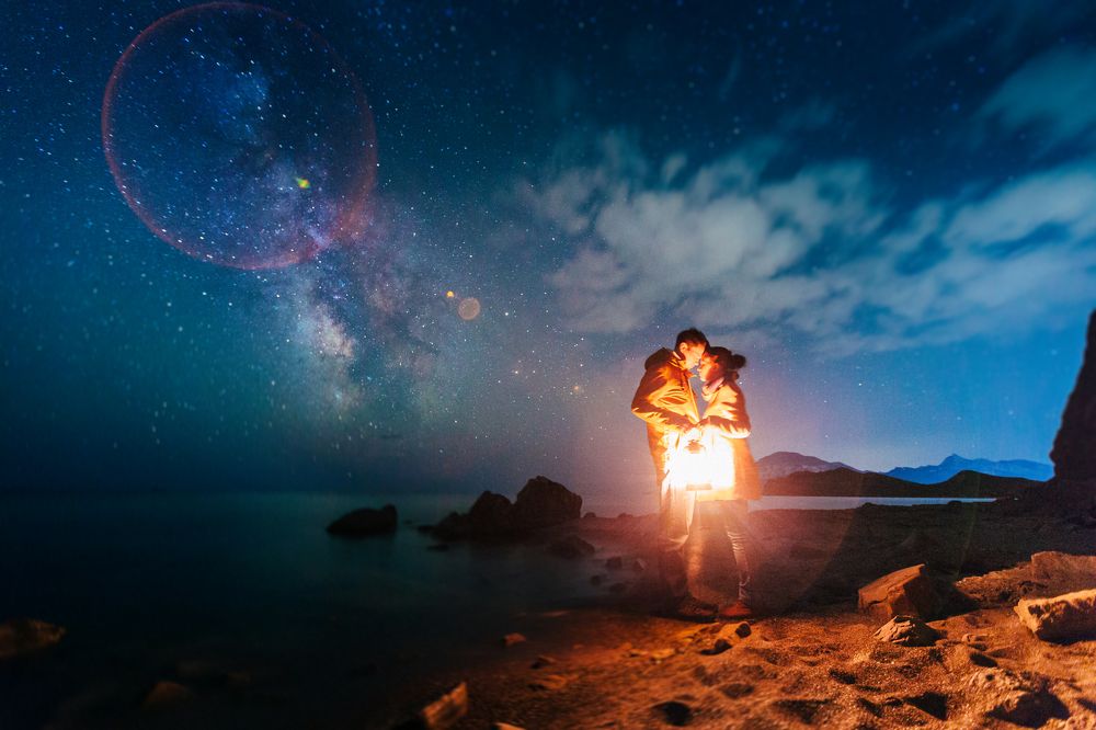 В свете далеких звезд