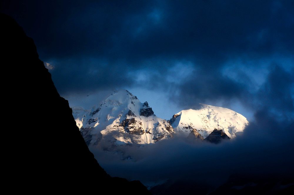 blue sky behind the mountain