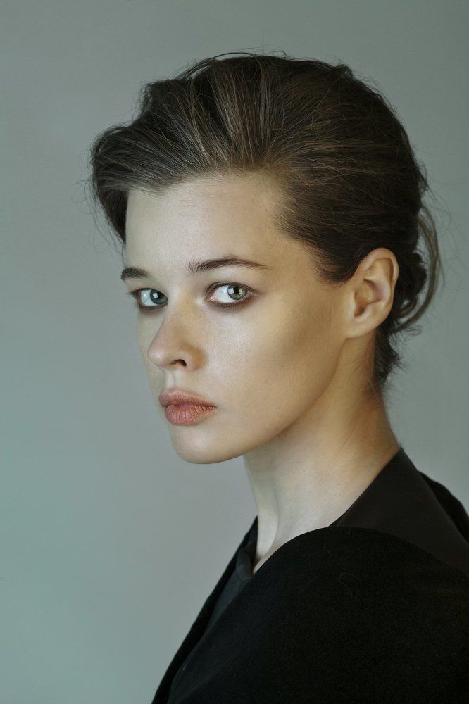 Та, что идет по жизни, смеясь