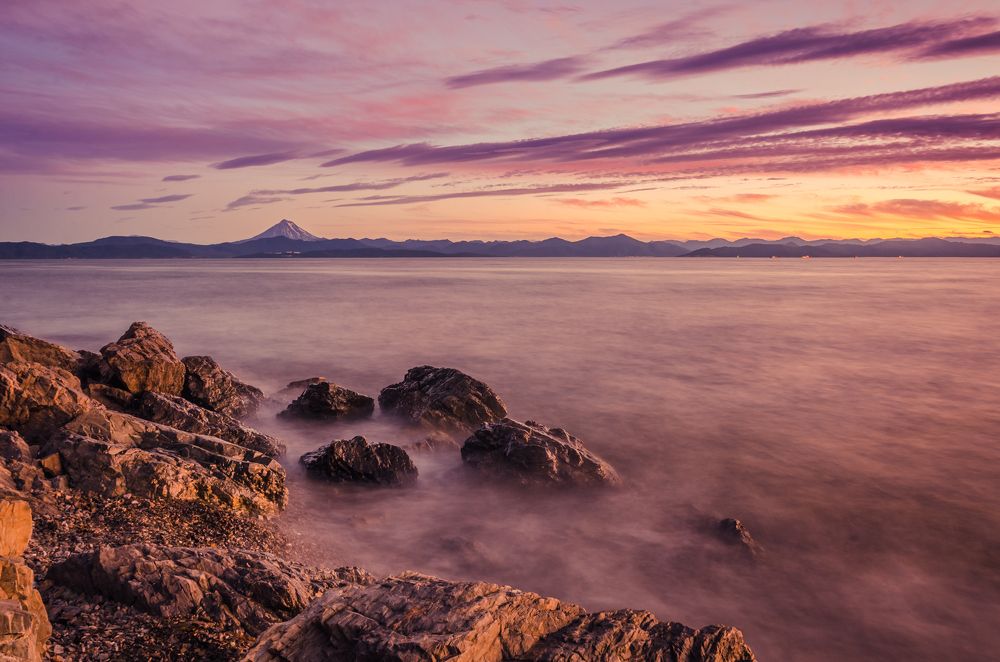Закат на берегу Авачинской бухты