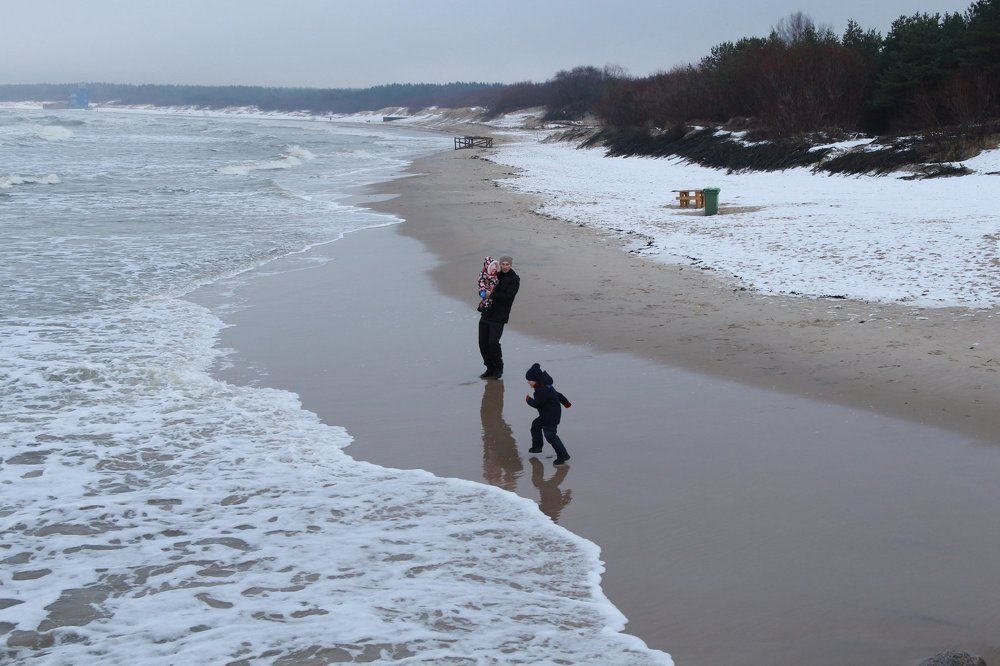 наперегонки с волной...