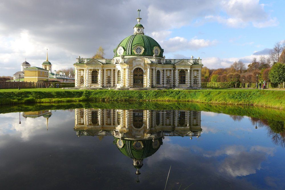 Кусково. Грот. Москва.