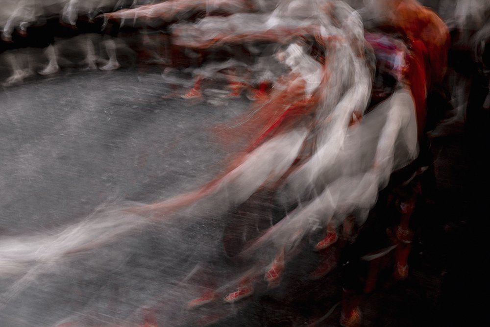 The Ensemble of National Dances Of Serbia KOLO