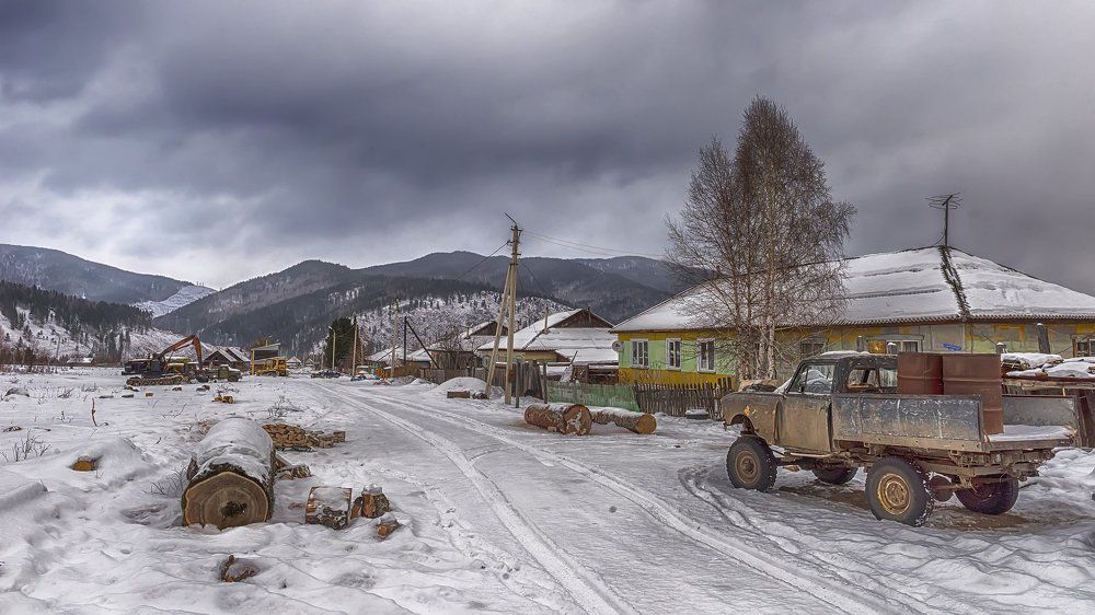 Сибирская деревня.