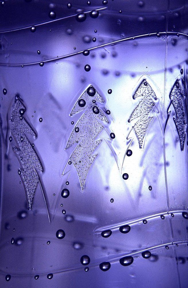 Капли в бутылке