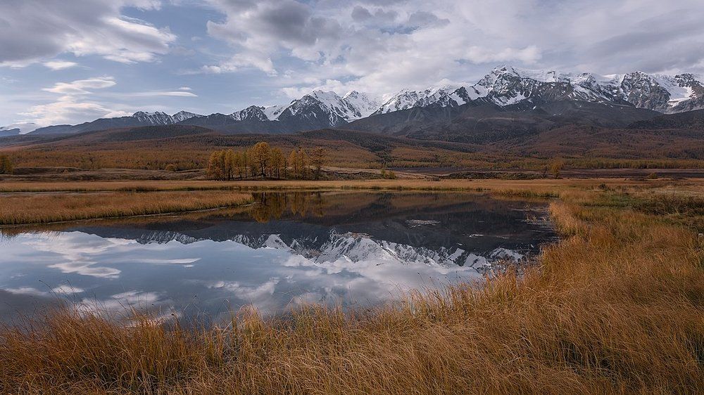 отражаясь в озерах...