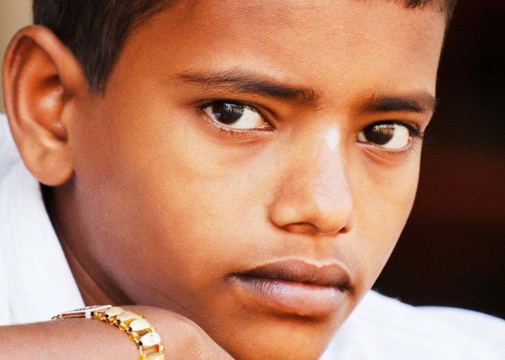 Взгляд индийского мальчика