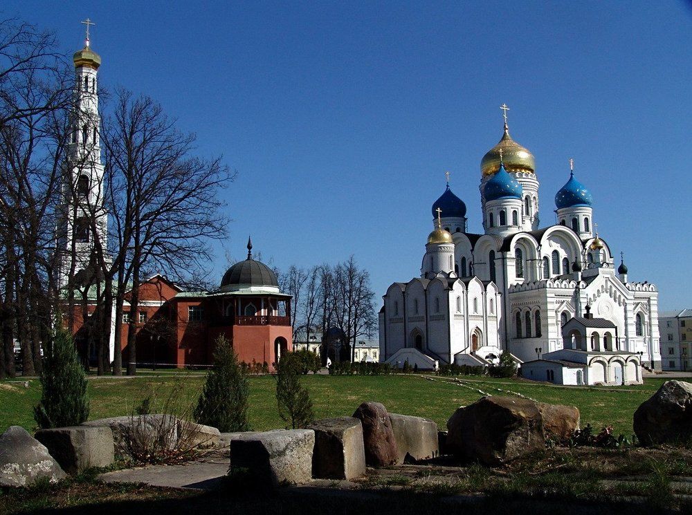 Тернистый путь к храму